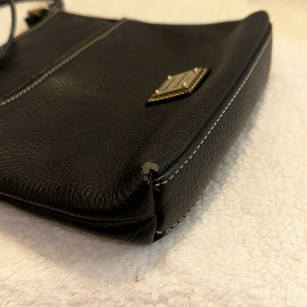 Black on Black Pebble leather Dooney & Bourke Shoulder Bag - Picture 6 of 16